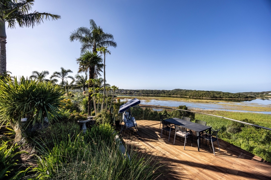 4 Bedroom Property for Sale in Beacon Bay Eastern Cape